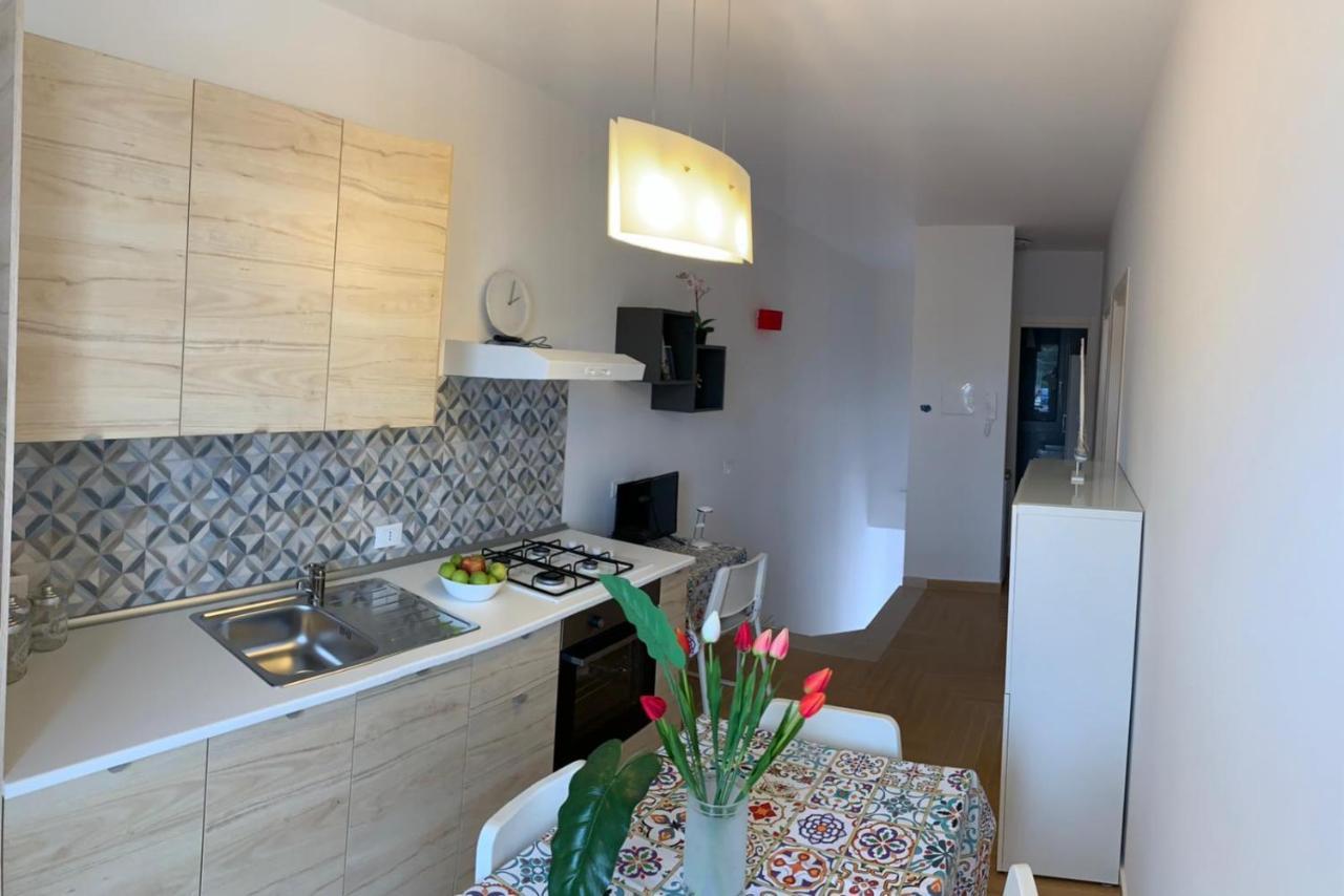 Le Case Vacanze Di Federico Terrasini Extérieur photo